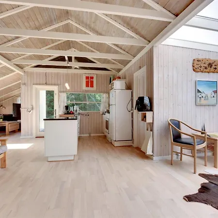 Suncica - 700m From The Sea By Interhome